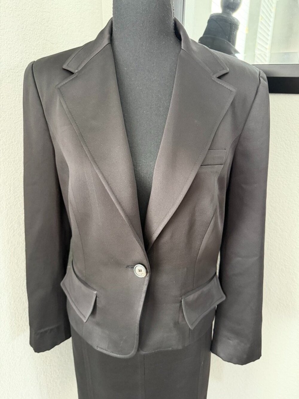 Vintage MICHAEL KORS Wool 2 Piece Skirt Suit Black Sz 12 - Picture 3 of 16